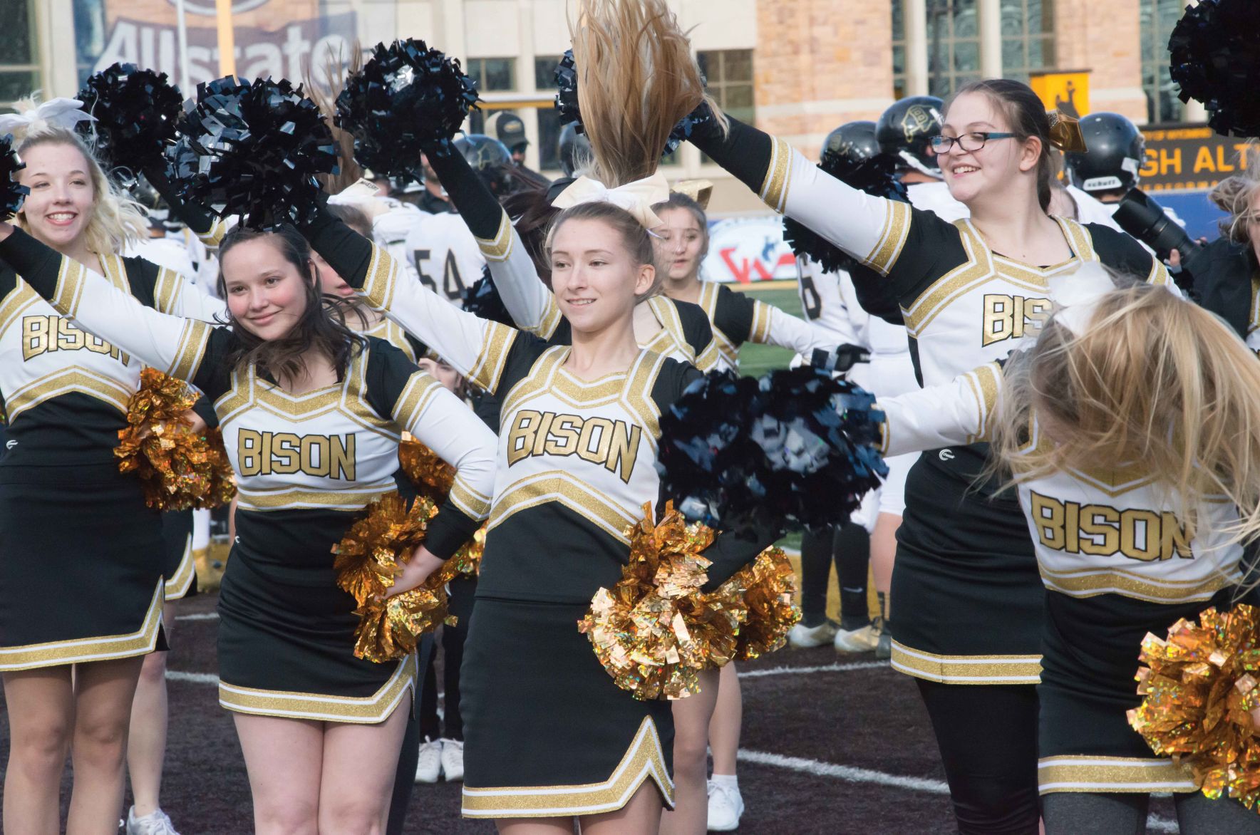 BHS cheer team in Laramie 3